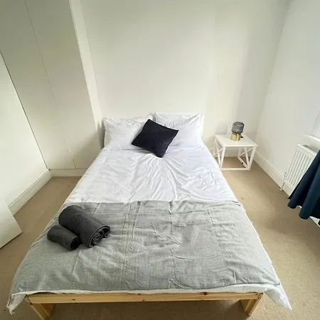 Cricklewood Boutique Stay London Room photo